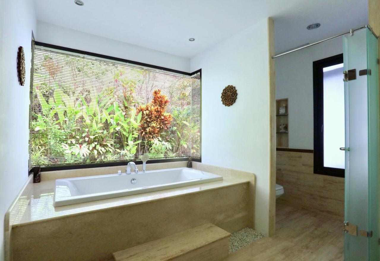 Kulraya Villas - Luxury Serviced Pool Villas Koh Lanta Bagian luar foto